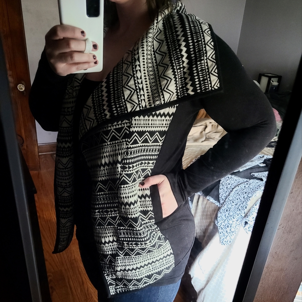 Aztec Print Open Front Cardigan - image 3